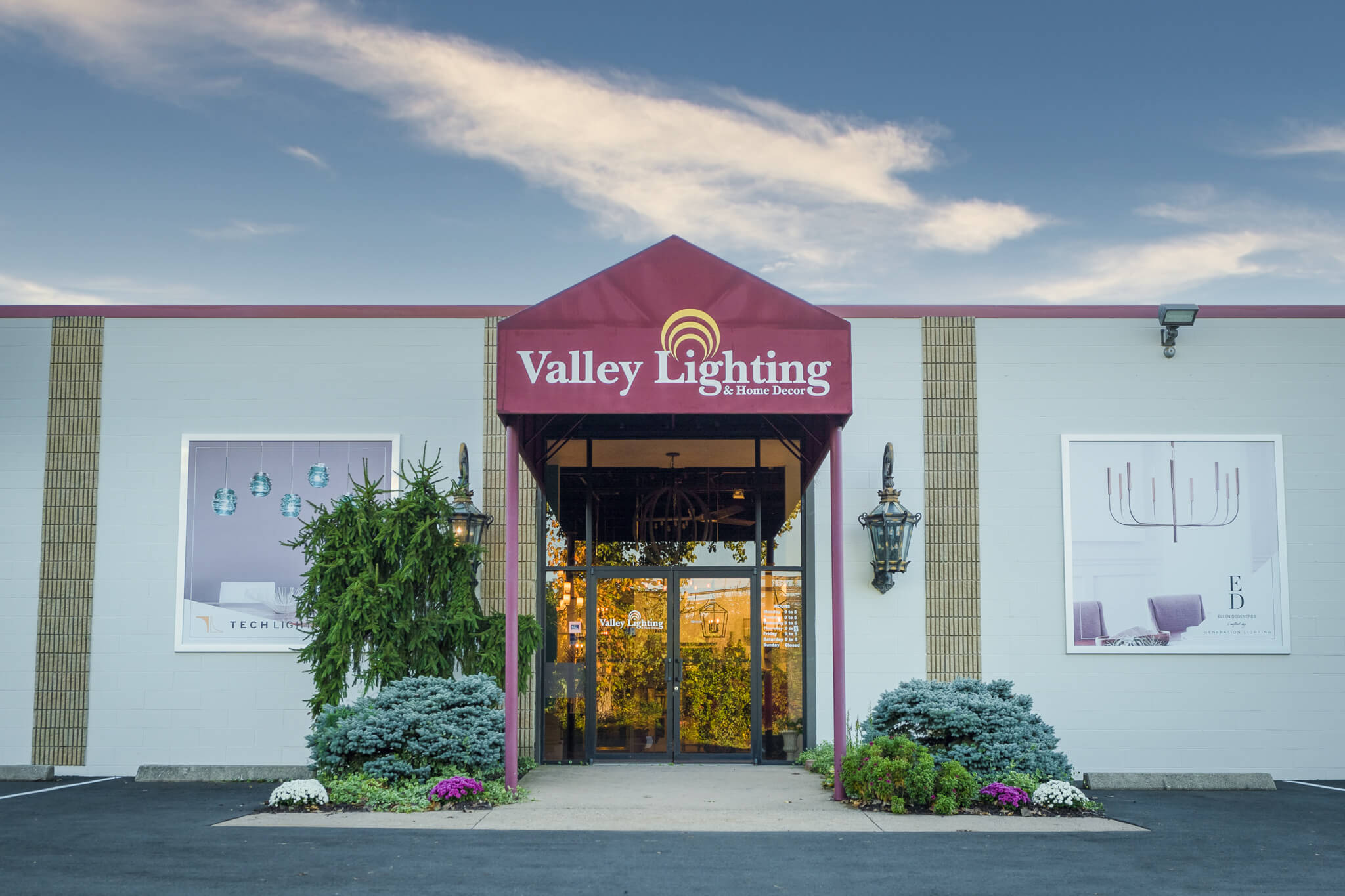 Valley Lighting and Home Décor| Lighting Showroom